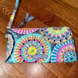 Vera Bradley Smartphone Wristlet in Sunny Medallion